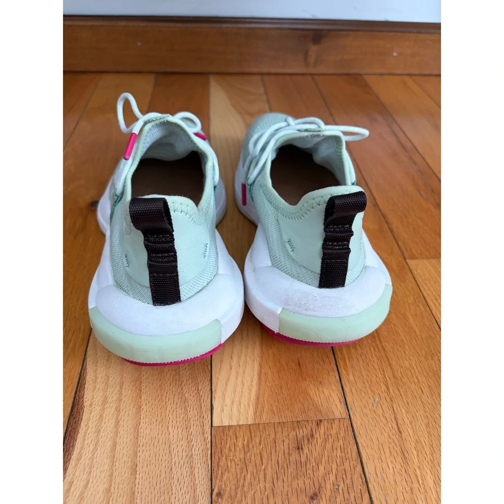 Sorel Women's Explorer Defy Low sneakers in Sea Sprite green size 9